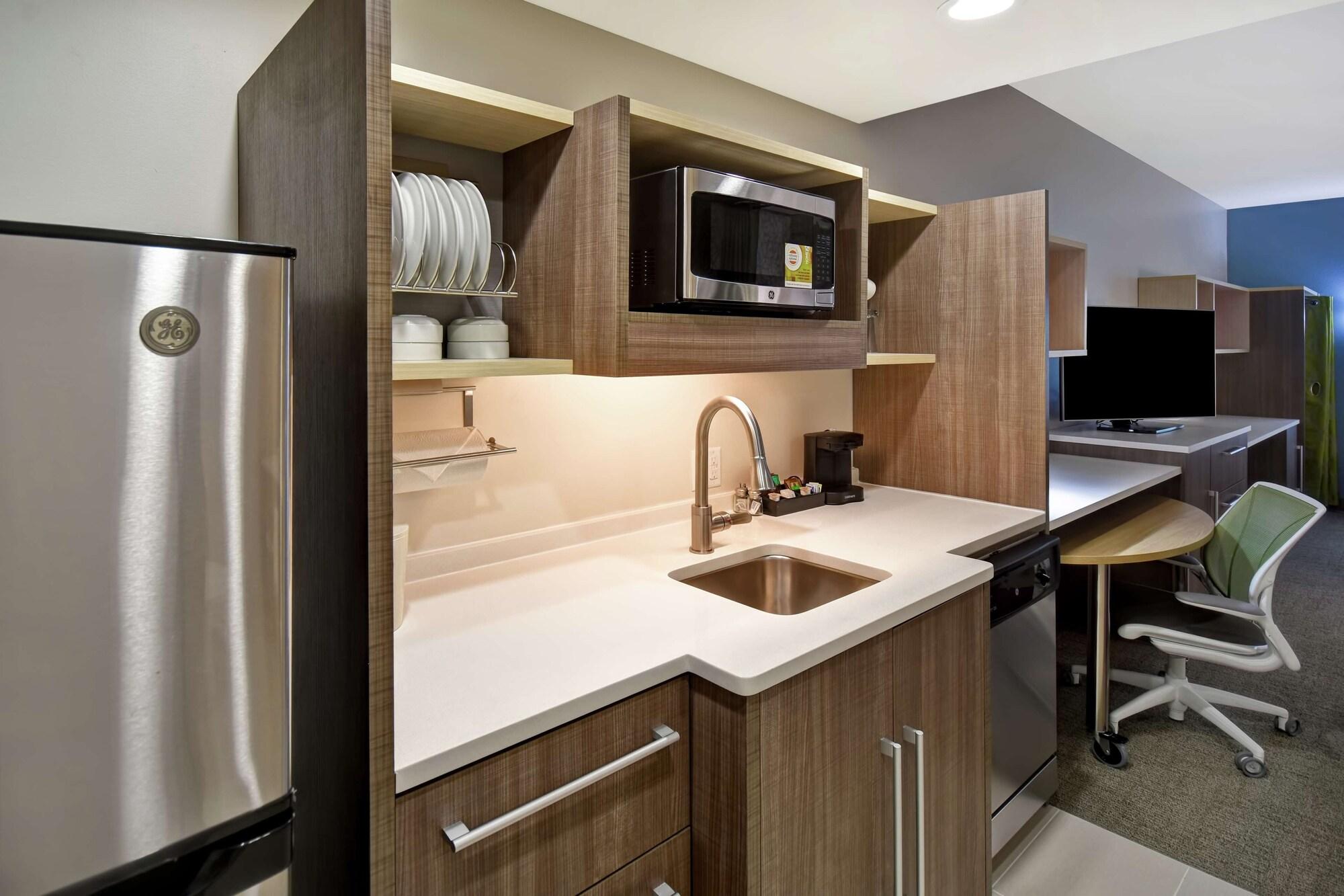 Home2 Suites By Hilton Франкфорт Екстериор снимка